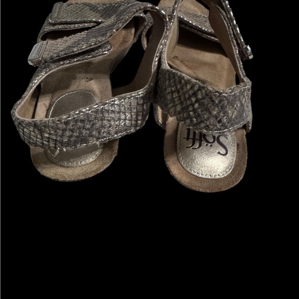 Sofft Metallic gold Sandals - Picture 3 of 6